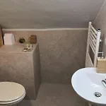 Cozy House With Garden In The Old Town Apartment