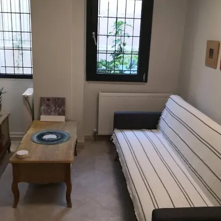Cozy House With Garden In The Old Town * Thessaloniki