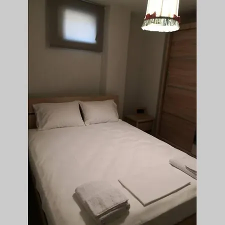 Cozy House With Garden In The Old Town Salonic
