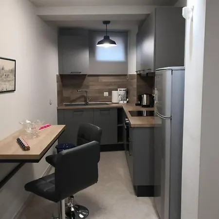 Apartman Cozy House With Garden In The Old Town *